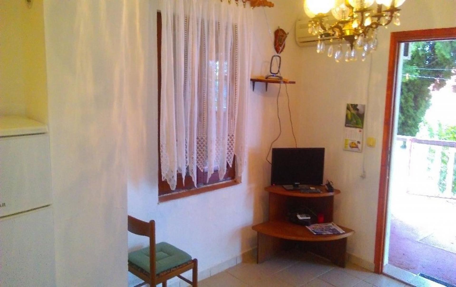 Apartment Irmica Lukovo Sugarje Exterior photo
