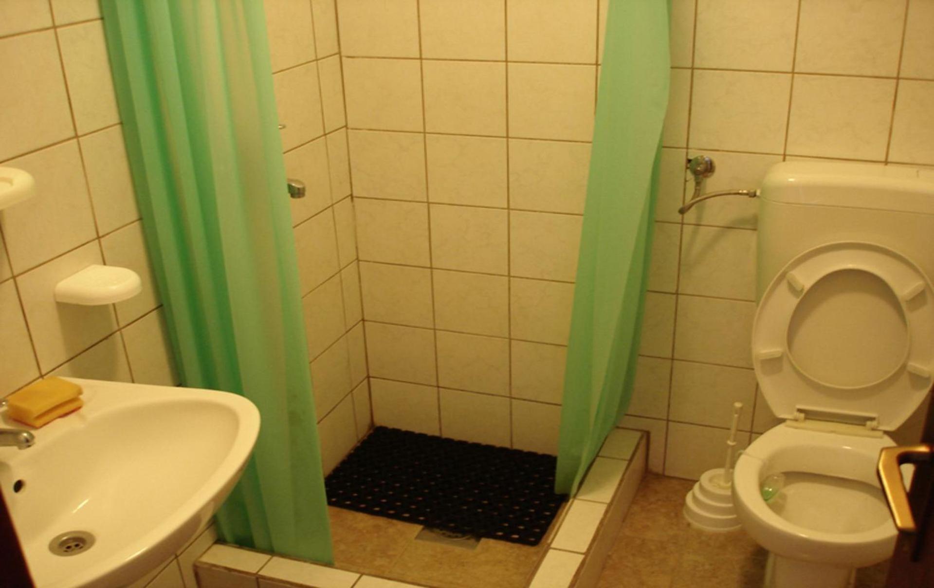 Apartment Irmica Lukovo Sugarje Exterior photo